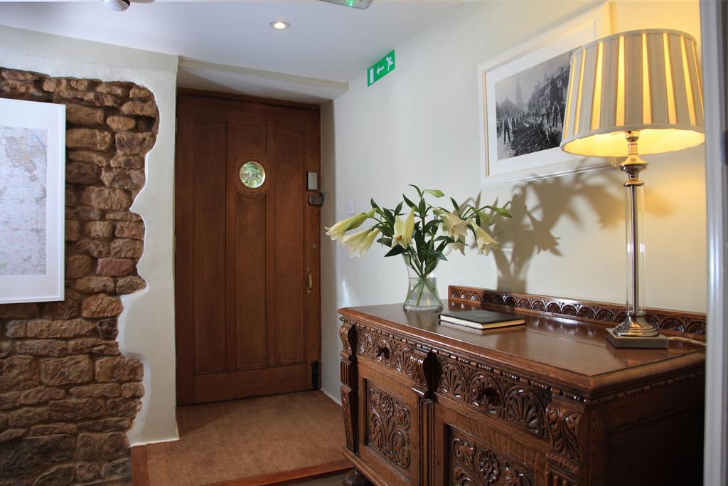 Virginia House Bed & Breakfast Bloxham Bagian luar foto